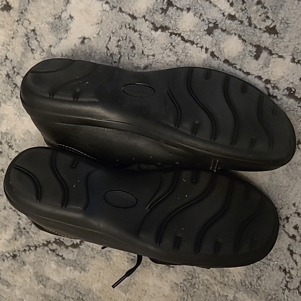 Leather Vintage Look Sneakers - Picture 6 of 8
